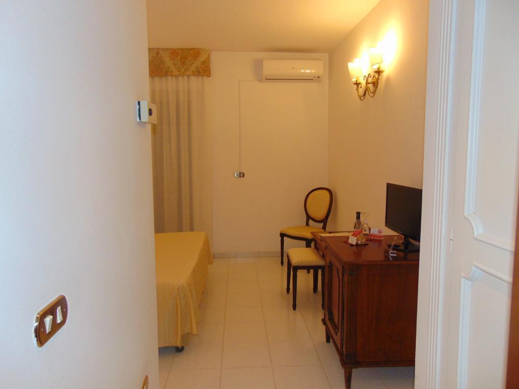 Hotel Calla' Policoro Exterior photo